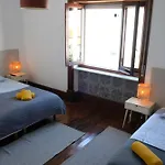 Albergue Yellow