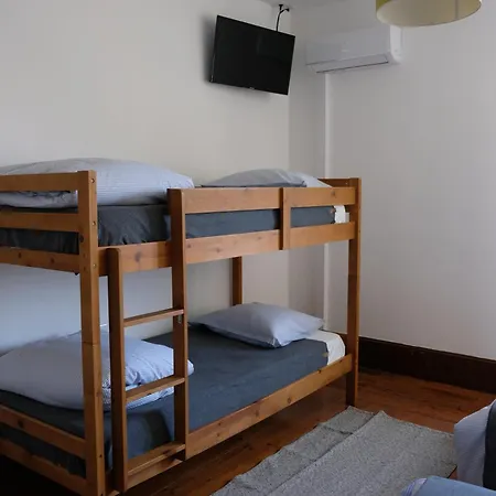 Yellow 旅馆 阿威罗