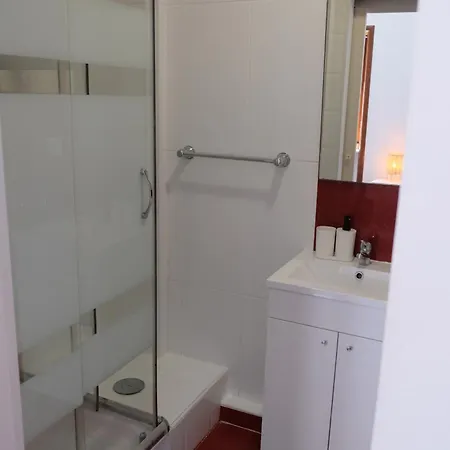 旅馆 Yellow 阿威罗