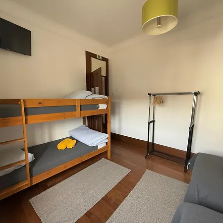 Yellow Albergue Aveiro